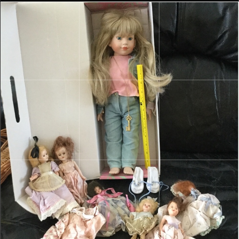 Vintage BLINKING BEAUTIES & Nancy Ann StoryBook Dolls & Precious Cuties VNPLVC - Picture 1 of 16